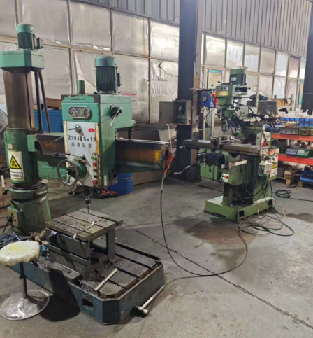 CNC 加工中心